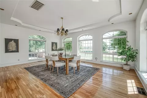 Dining - 4715 E Copper, Clovis, CA 93619 photo 1 of 2