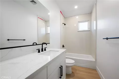 Bath - 220 Oak Hill Dr, Lompoc, CA 93436 photo 4 of 4