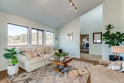 Living - 85 Costa Azul, Los Osos, CA 93402 photo 2 of 6