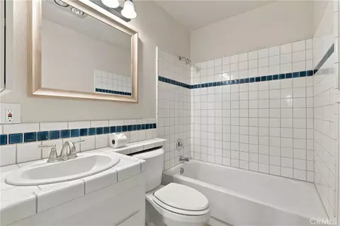 Bath - 1660 15th, Los Osos, CA 93402 photo 1 of 4