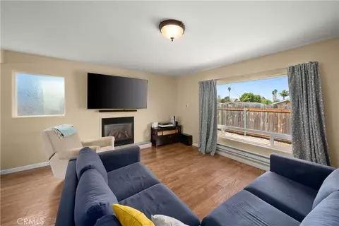 Living - 557 Mitchell Dr, Los Osos, CA 93402 photo 1 of 2
