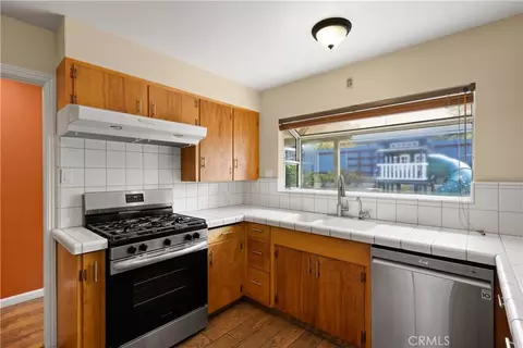 Kitchen - 557 Mitchell Dr, Los Osos, CA 93402 photo 2 of 4
