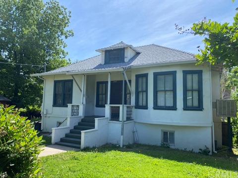 1047 Pine St, Red Bluff, CA 96080 photo 1