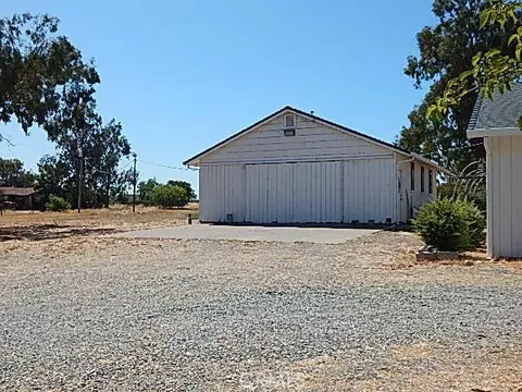 Exterior - 2905 Harden Ave, Corning, CA 96021 photo 2 of 4