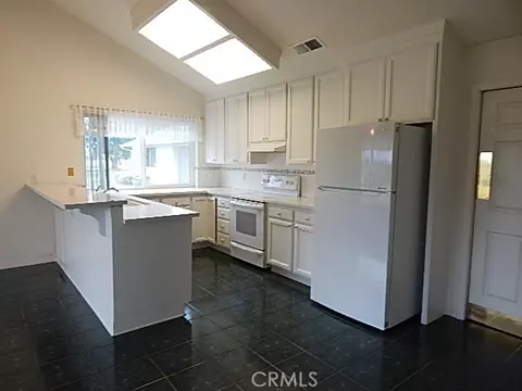 Kitchen - 2905 Harden Ave, Corning, CA 96021 photo 2 of 2