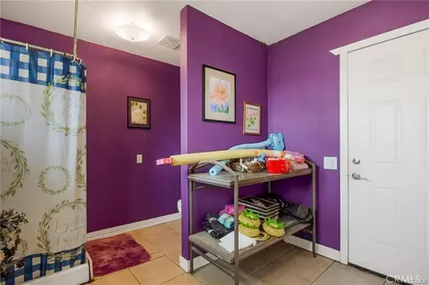 Entry Way - 22085 Finnell, Corning, CA 96021 photo 6 of 6