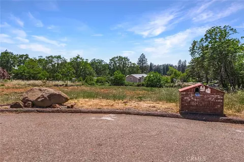 1666 Sweetbriar Ln, Paradise, CA 95969