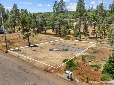 13557 Wichita Dr, Magalia, CA 95954