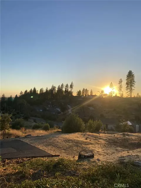 5935 Pine View Dr, Paradise, CA 95969
