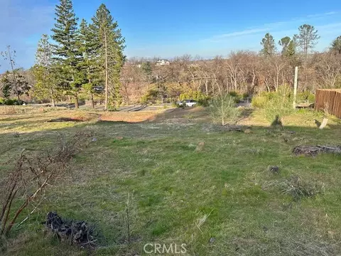 300 Redbud Dr, Paradise, CA 95969