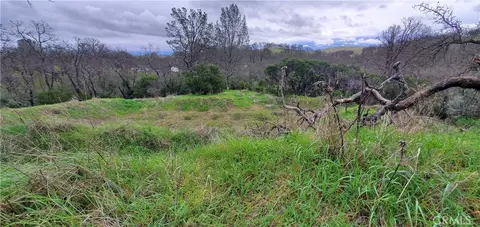 6960 Cougar Dr, Corning, CA 96021