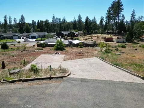 1668 Robin Pl, Paradise, CA 95969