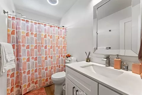 Bath - 24565 Foster Rd, Corning, CA 96021 photo 1 of 2