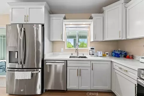 Kitchen - 24565 Foster Rd, Corning, CA 96021 photo 2 of 4