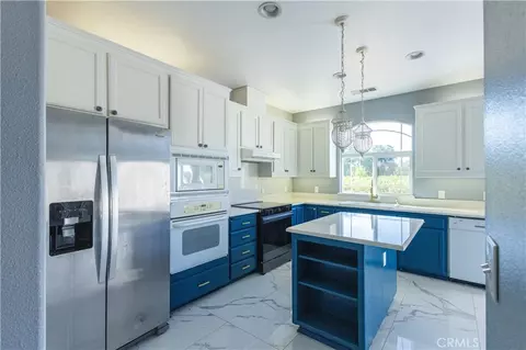 Kitchen - 24115 Black Bart Ct, Corning, CA 96021 photo 1 of 5