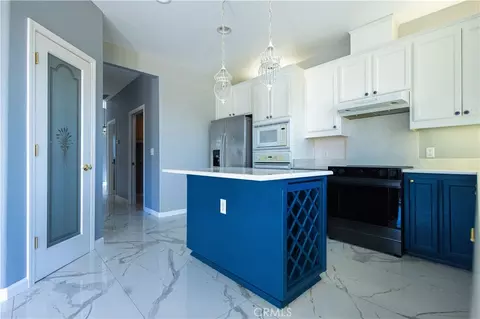 Kitchen - 24115 Black Bart Ct, Corning, CA 96021 photo 3 of 5