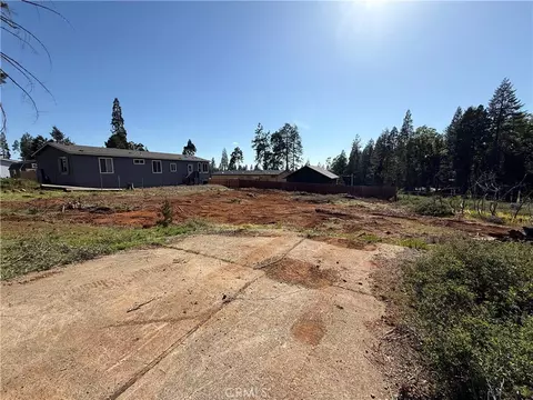 13999 Pineland Cir, Magalia, CA 95954