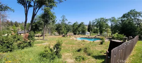 737 Roe Rd, Paradise, CA 95969