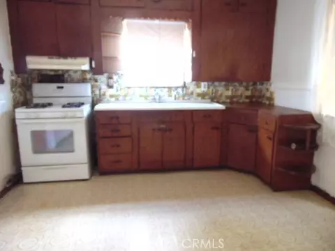 Kitchen - 2018 Donnovan Ave, Corning, CA 96021 photo 1 of 1
