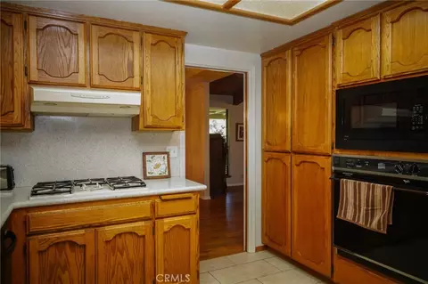 Kitchen - 2787 Grape Way, Chico, CA 95973 photo 4 of 6