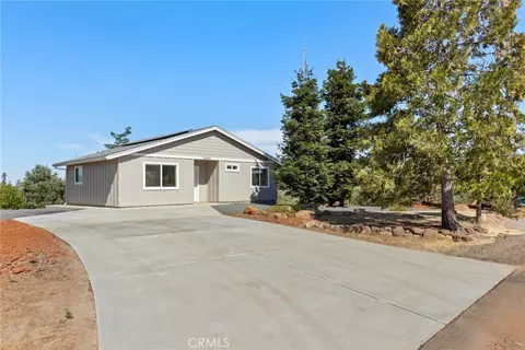5899 Pine View Dr, Paradise, CA 95969