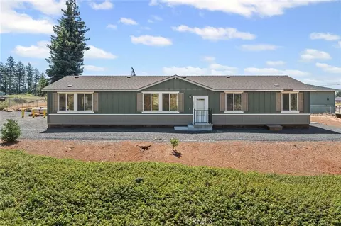 13872 S Park Dr, Magalia, CA 95954