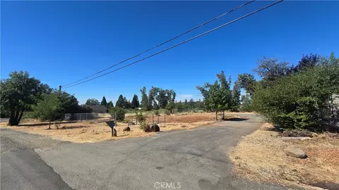 4827 Salmon Dr, Paradise, CA 95969
