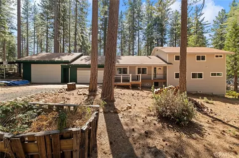 6638 Ray Family Ln, Magalia, CA 95954