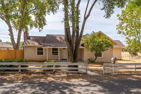 5 Gurnsey Ave, Red Bluff, CA 96080