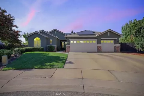 1881 Kendall Ct, Yuba City, CA 95993