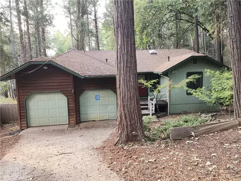 14211 Racine Cir, Magalia, CA 95954