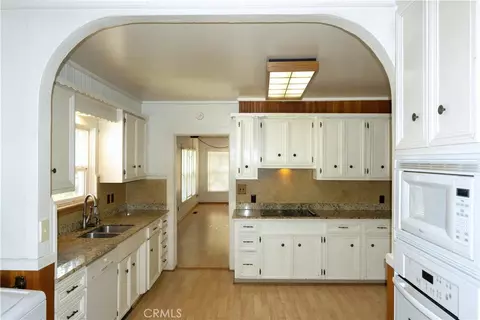 Kitchen - 614 Lane, Yreka, CA 96097 photo 4 of 5