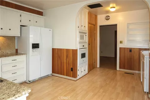 Kitchen - 614 Lane, Yreka, CA 96097 photo 5 of 5