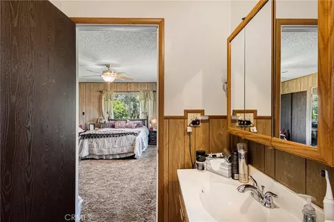 Bath - 4019 Marguerite Ave, Corning, CA 96021 photo 3 of 3