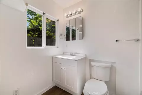 Bath - 1617 Hemlock, Chico, CA 95928 photo 1 of 5