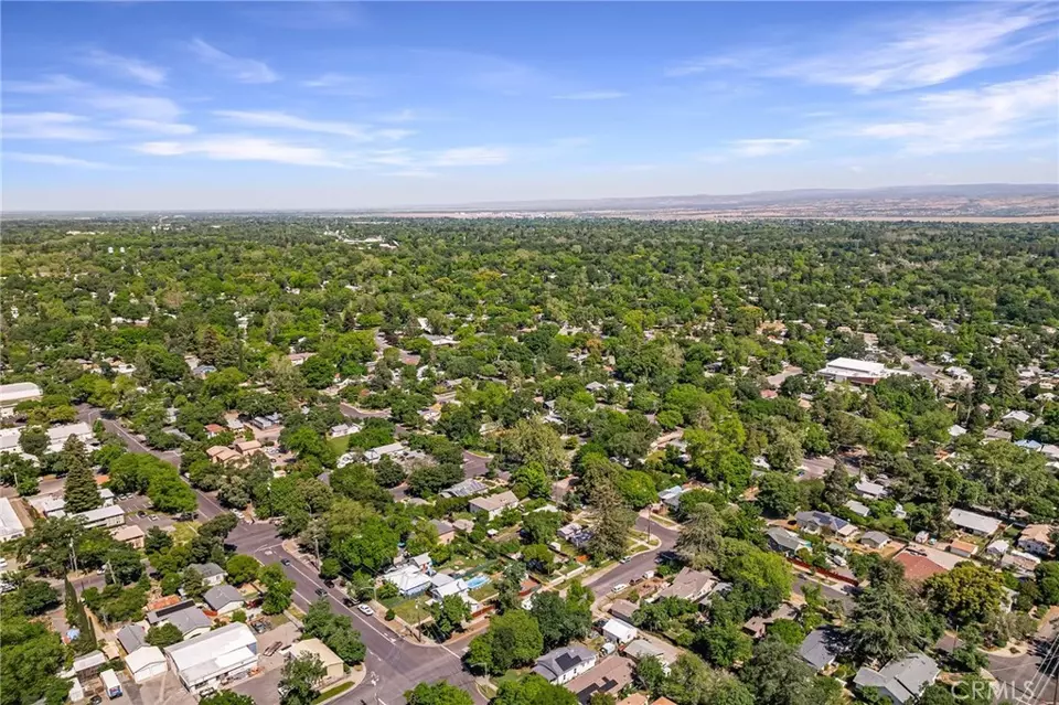 View/Area - 1617 Hemlock, Chico, CA 95928 photo 6 of 10