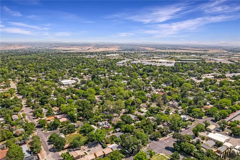View/Area - 1617 Hemlock, Chico, CA 95928 photo 8 of 10