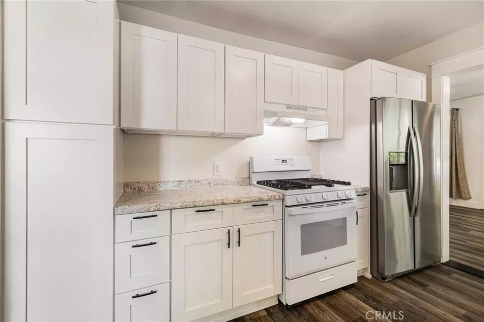 Kitchen - 1617 Hemlock, Chico, CA 95928 photo 3 of 7