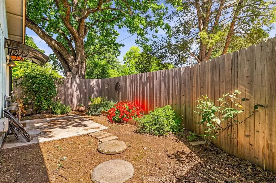 Exterior - 1617 Hemlock, Chico, CA 95928 photo 12 of 17