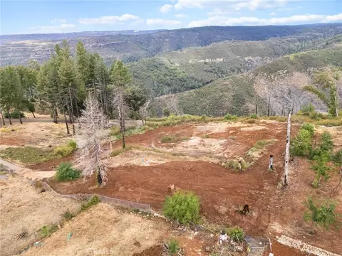 6466 Gregory Ln, Paradise, CA 95969