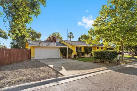 1171 Peach St, Corning, CA 96021