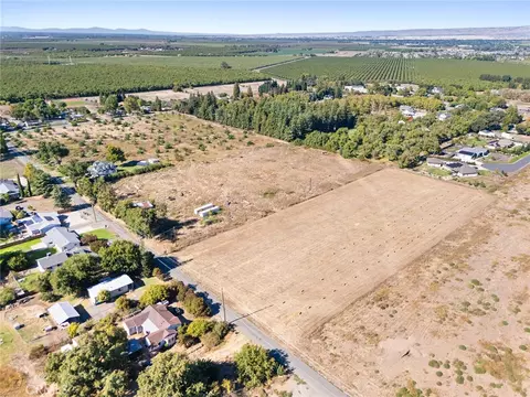 3276 Rodeo Ave, Chico, CA 95973