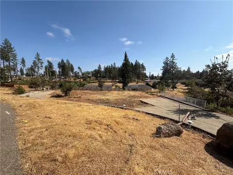 5788 Bonnie Ln, Paradise, CA 95969