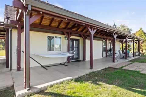 Exterior - 23004 Smith, Gerber, CA 96035 photo 4 of 14