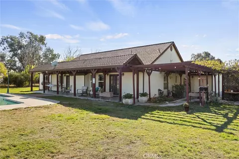 Exterior - 23004 Smith, Gerber, CA 96035 photo 6 of 14