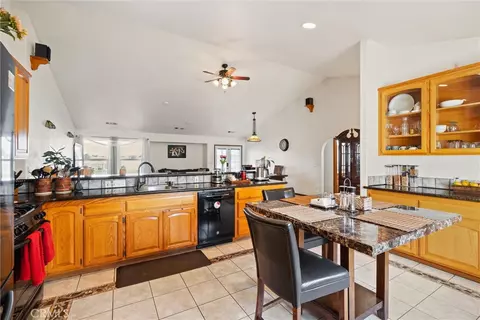 Kitchen - 23004 Smith, Gerber, CA 96035 photo 1 of 3