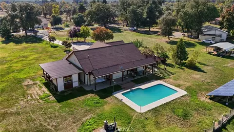 View/Area - 23004 Smith, Gerber, CA 96035 photo 4 of 12
