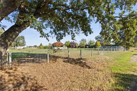 23004 Smith, Gerber, CA 96035 photo 28