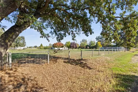 Exterior - 23004 Smith, Gerber, CA 96035 photo 10 of 14