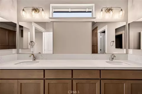 Bath - 2749 Waterloo Cir, Chico, CA 95973 photo 4 of 5
